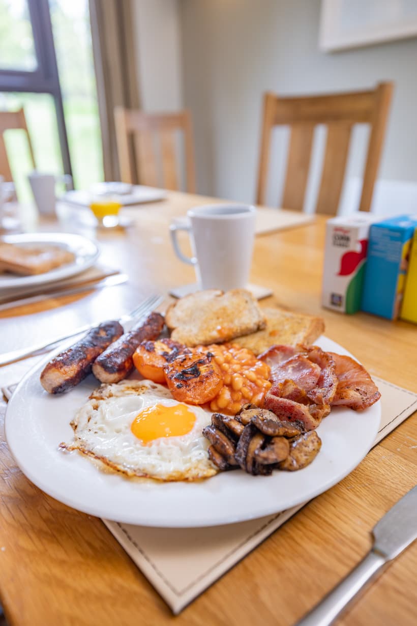 Hero Jumbo breakfast hamper