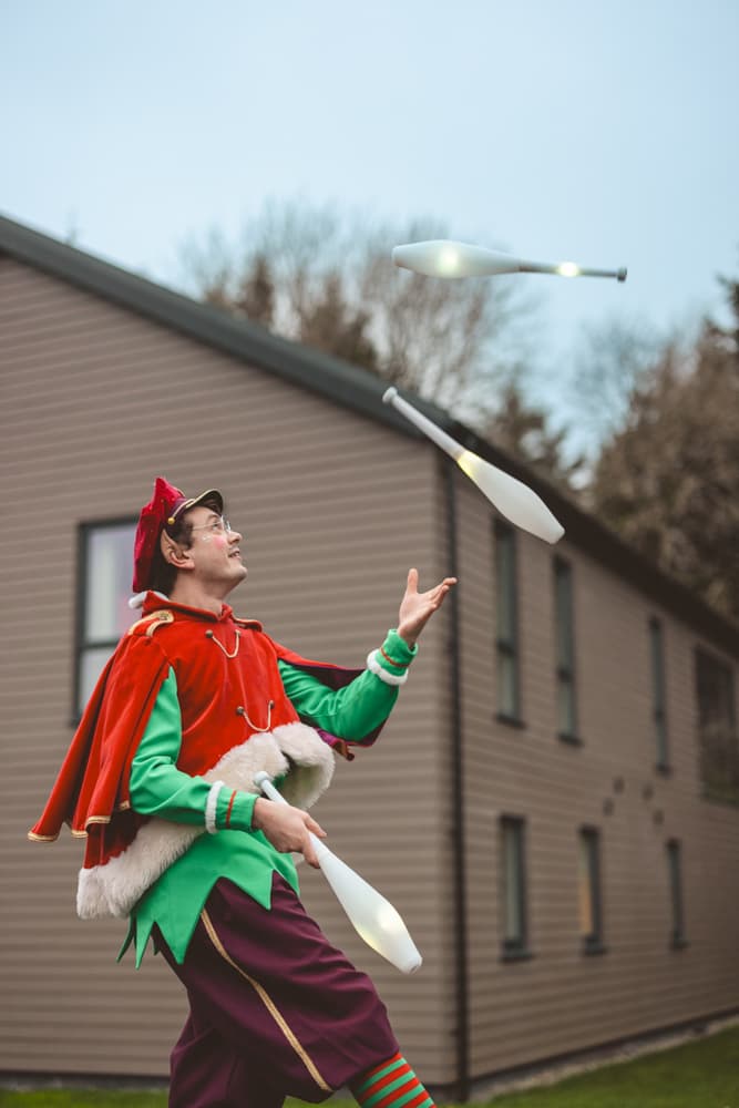 Polar Postal Juggling Elf