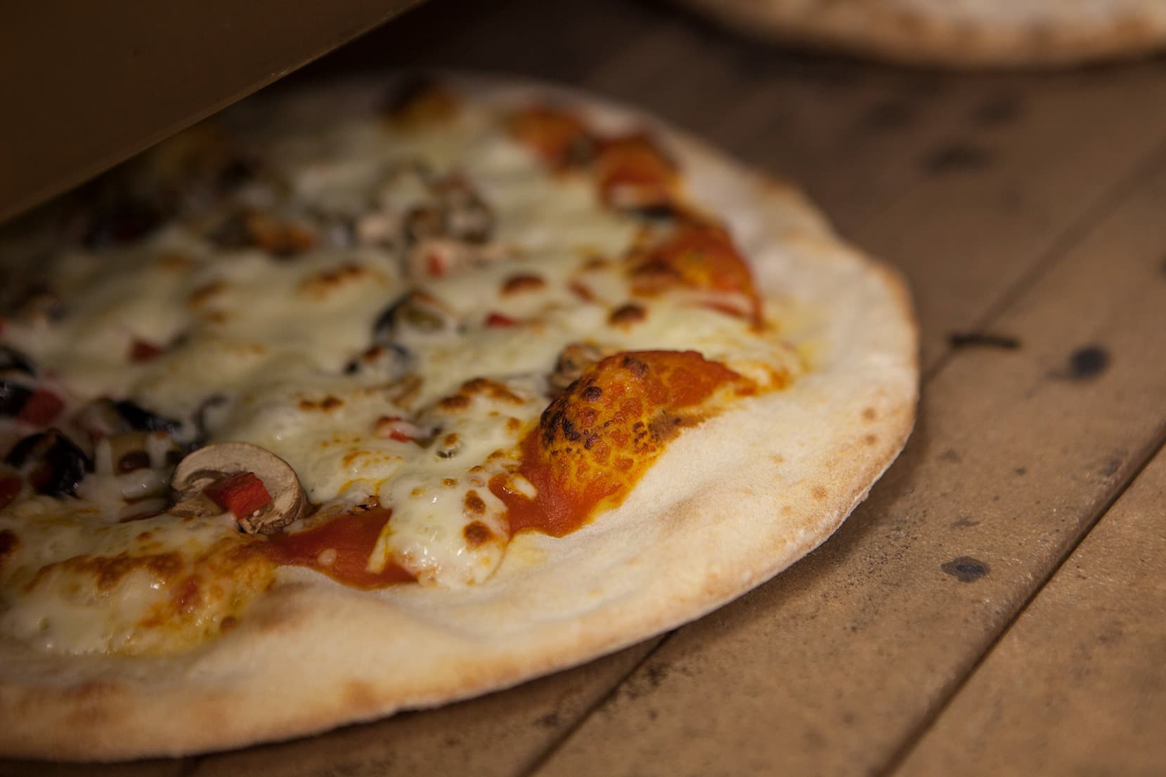 Oak Tree Pizza And Mushrooms