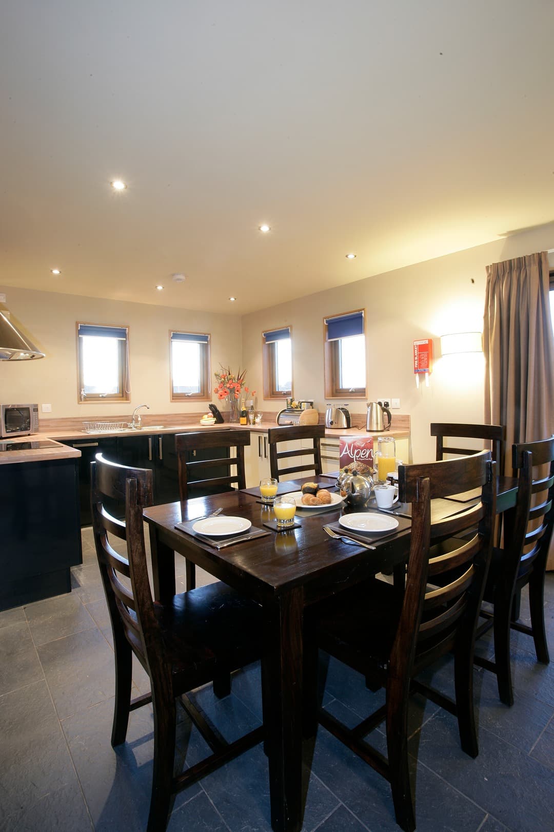 Skomer Kitchen Diner
