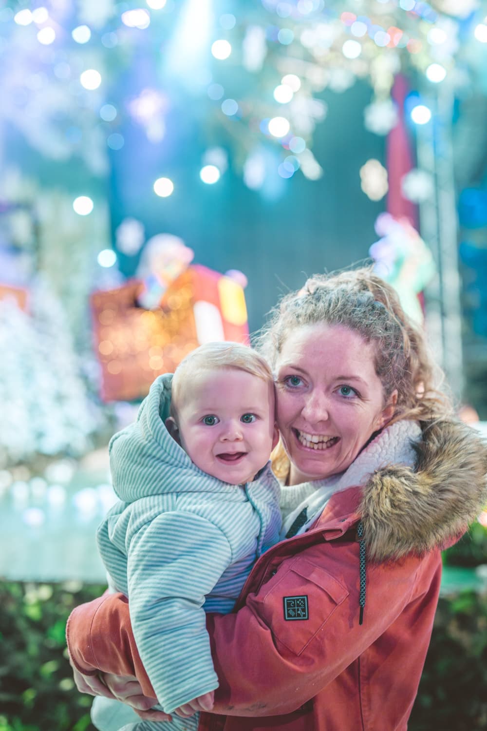 Mum Baby Cloud Theatre Serendome Christmas