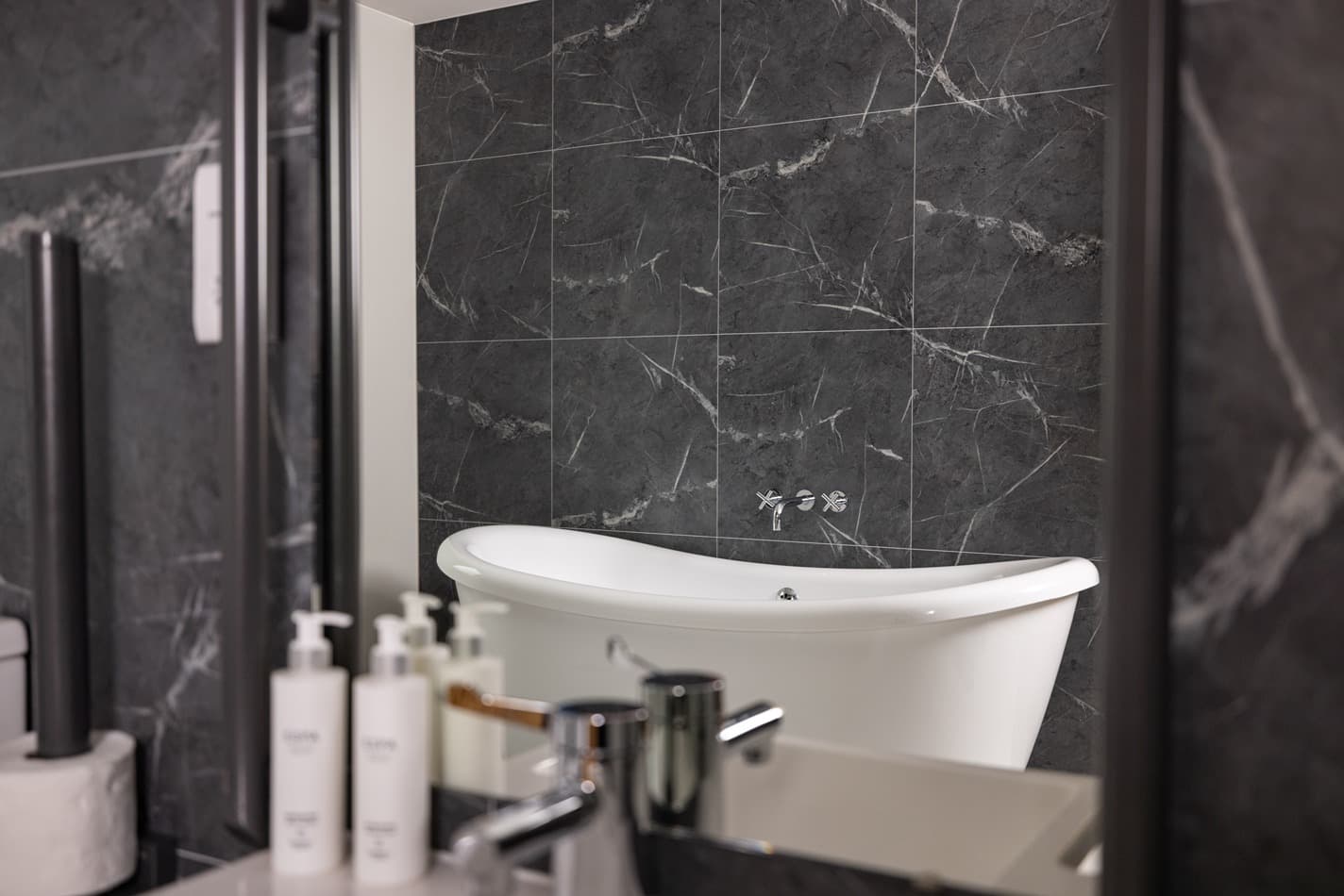Solva Adapted Sink And Bath