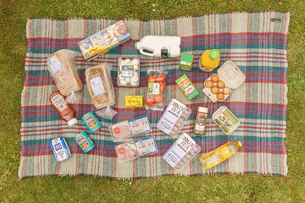 Jumbo breakfast hamper 