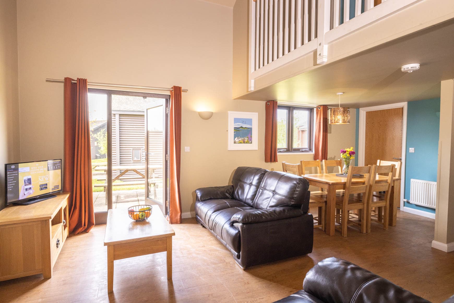 Tenby Lounge