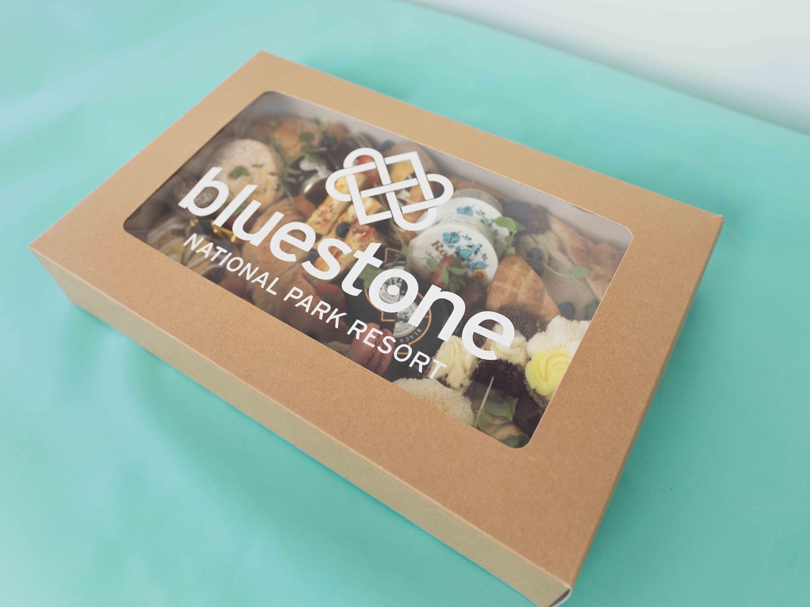 Sweet and savoury platter in a box