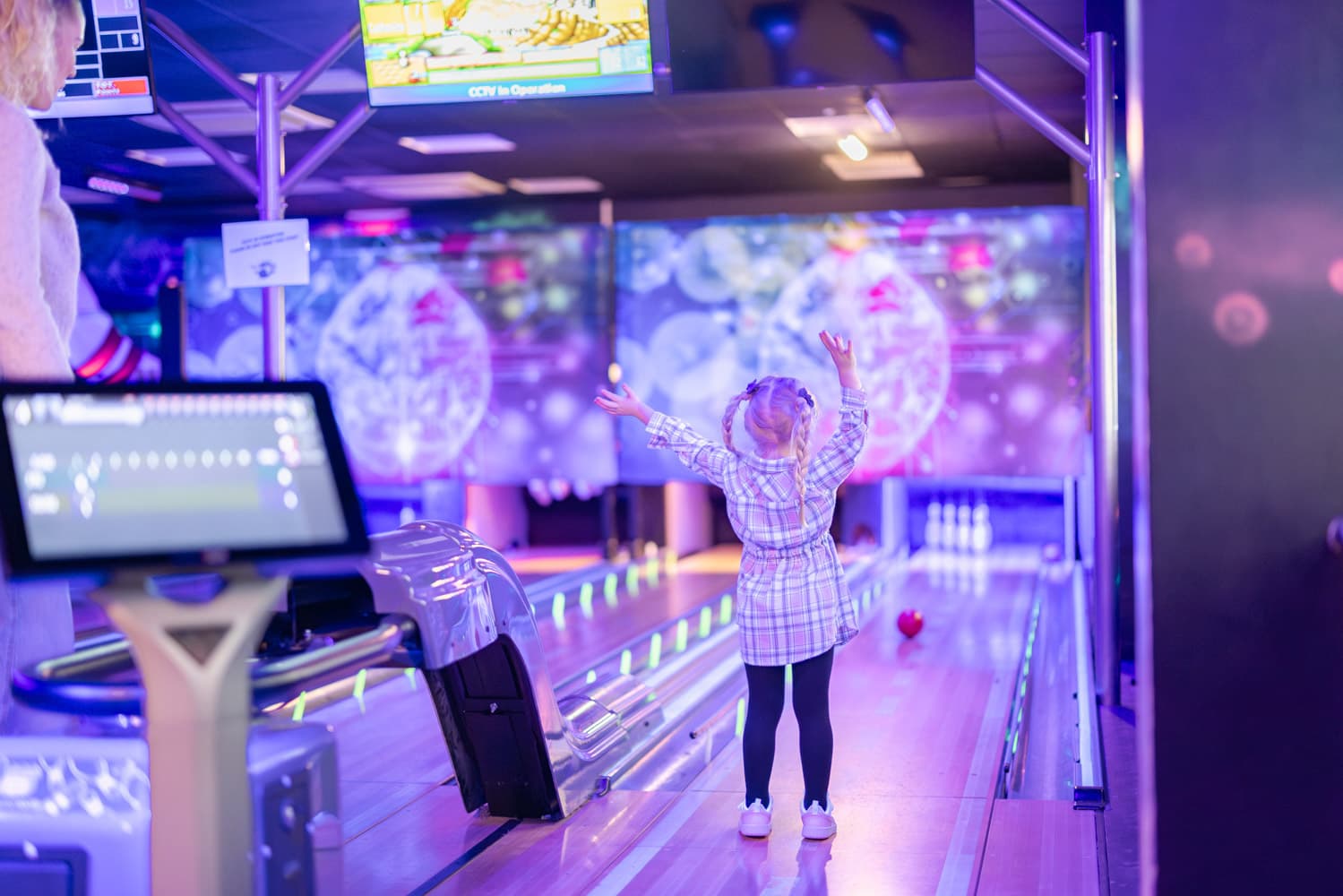 Glowzone Bowling in the Hive
