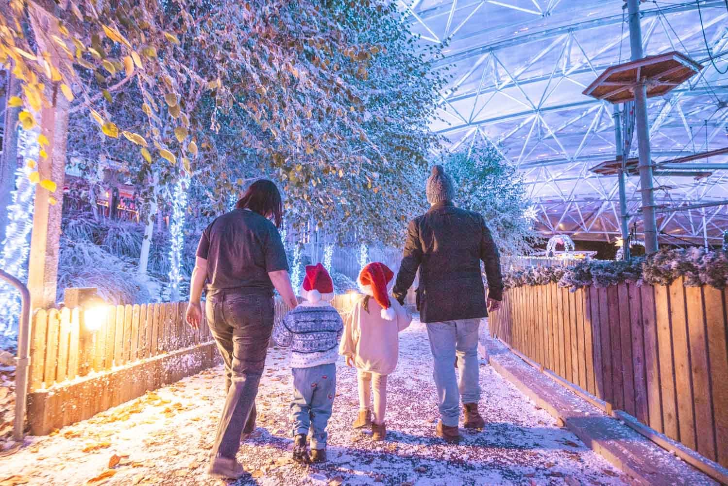 Family snow serendome Christmas Bluestone