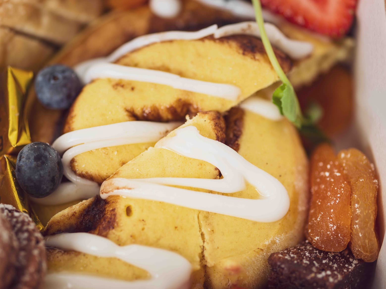 Sweet and savoury platter cakes