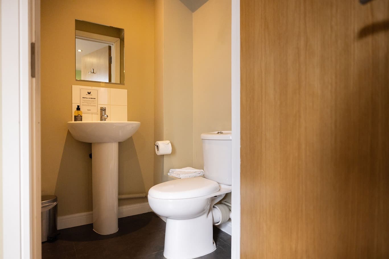 One Bed Cottage Downstairs Toilet