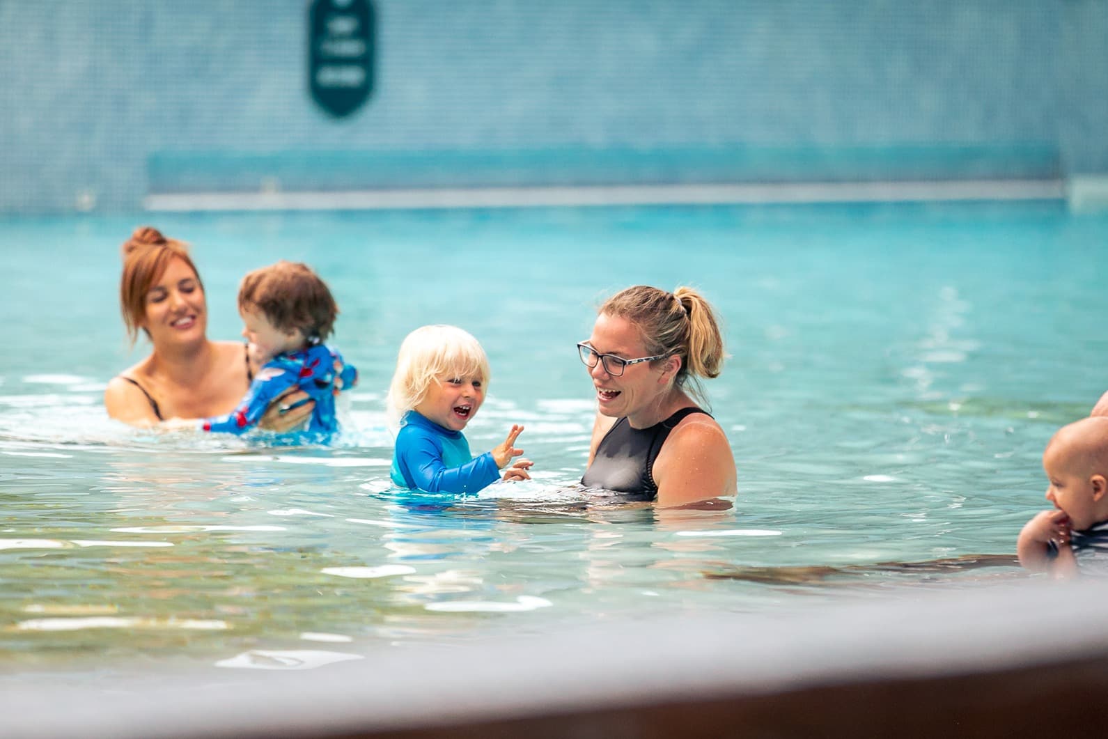 Bubbles Swimming Session